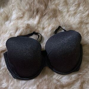 Victoria’s Secret T-Shirt bra lightly lined, full coverage 32DDD